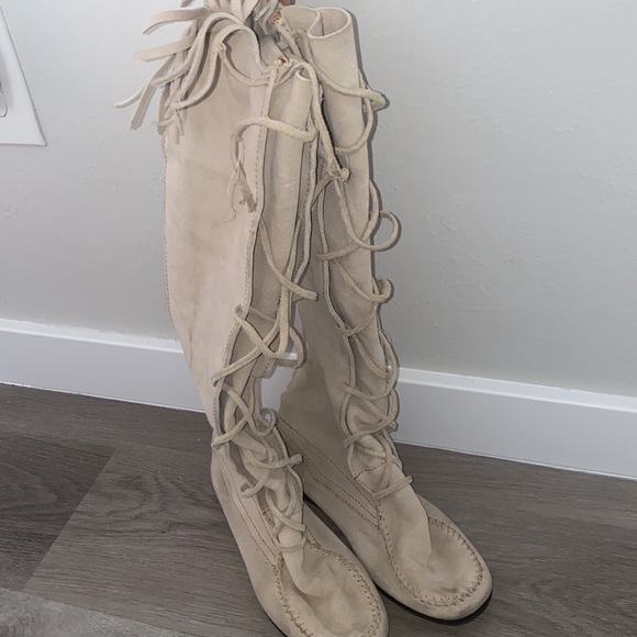 Fringe tall boot - Picture 4 of 5